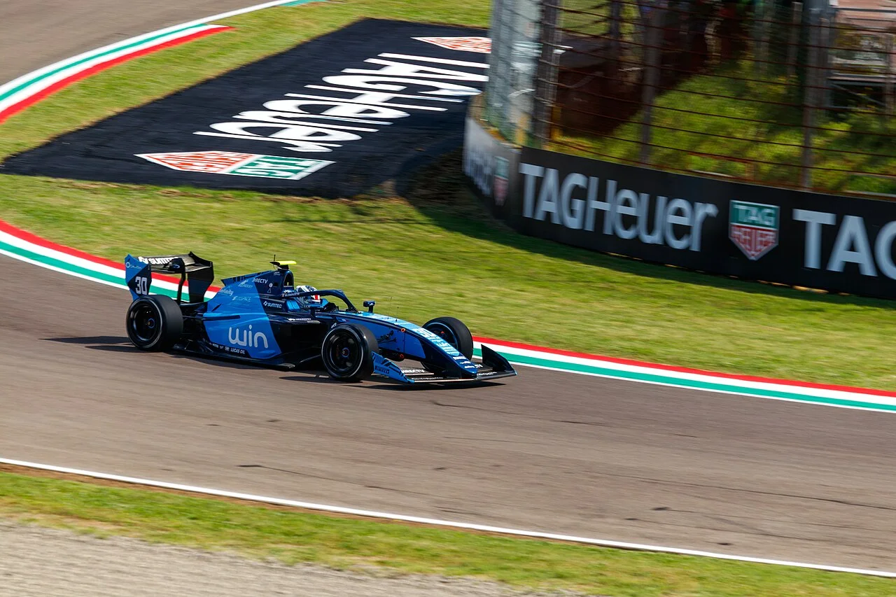  Matías Zagazeta driving the No. 30 for DAMS Lucas Oil